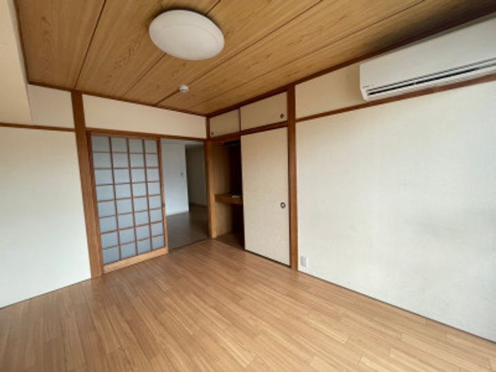 ジュネスKASUGAの内装