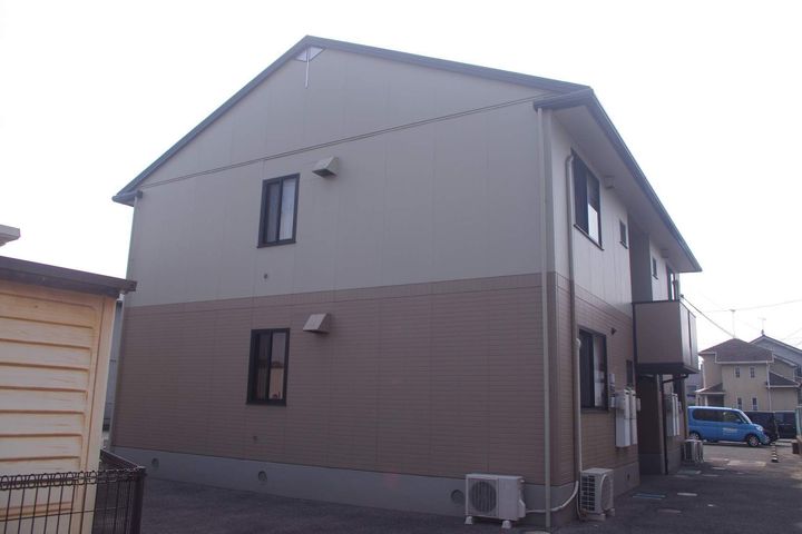 ファミーユ C棟の外観