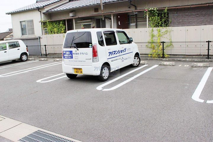 クリスタルコート103の周辺