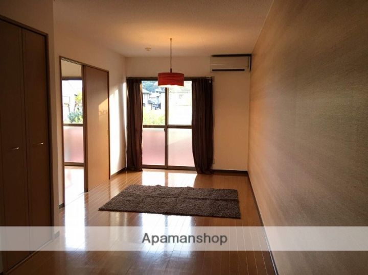 ローズマリー103の居間