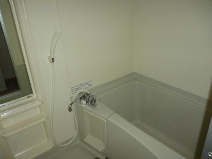 メゾン・ド・ブラン旭202号室の風呂