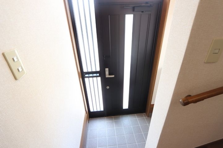 広島県福山市川口町5丁目(一戸建)の賃貸物件戸建ての玄関