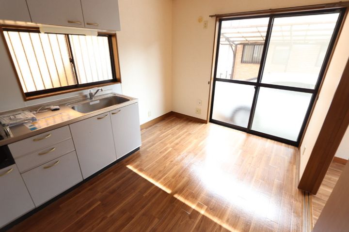 広島県福山市川口町5丁目(一戸建)の賃貸物件戸建ての居間