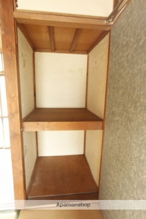 広島県呉市平原町の賃貸アパート左の内装