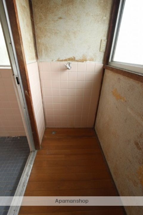 広島県呉市平原町の賃貸アパート左の内装