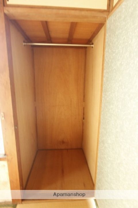 広島県呉市平原町の賃貸アパート左の内装