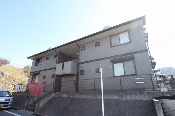 セジュールシャリオ A棟の外観