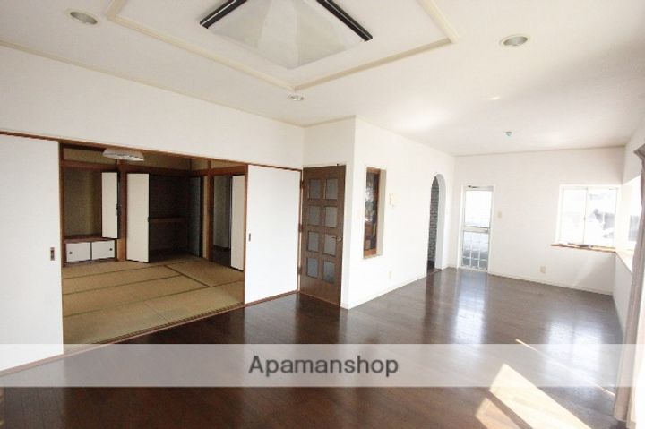 広島県呉市警固屋9丁目(一戸建)の賃貸物件の居間