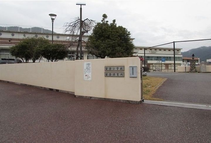 Α ICHISAKO Bの周辺