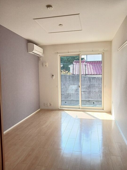 ブランシュールDの居間