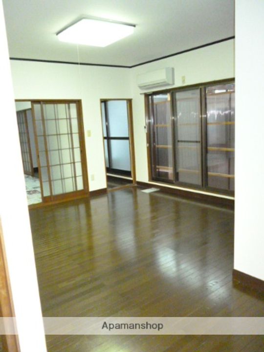 浜田アパート203の居間