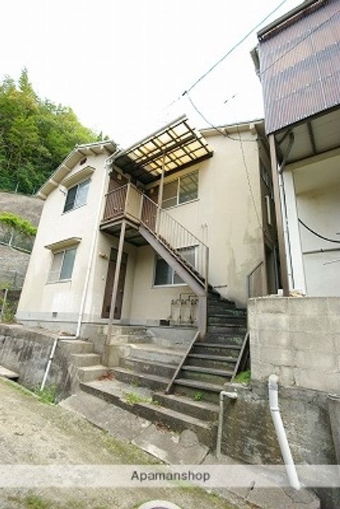 広島県呉市上長迫町の賃貸アパート202の外観