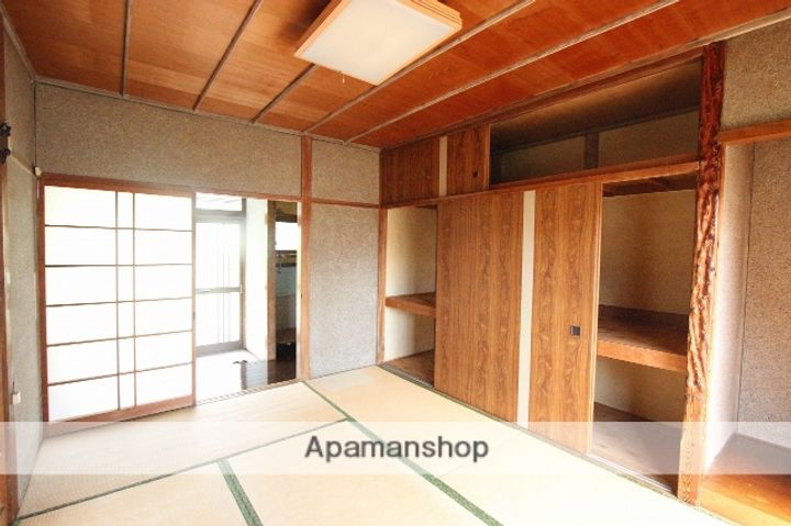 広島県呉市内神町の賃貸アパートの内装