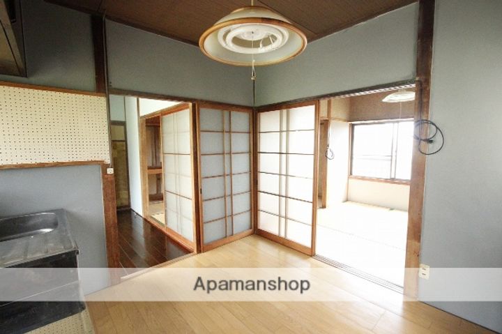 広島県呉市内神町の賃貸アパートの内装