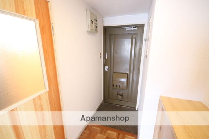 広島県広島市西区高須1丁目の賃貸マンションの玄関