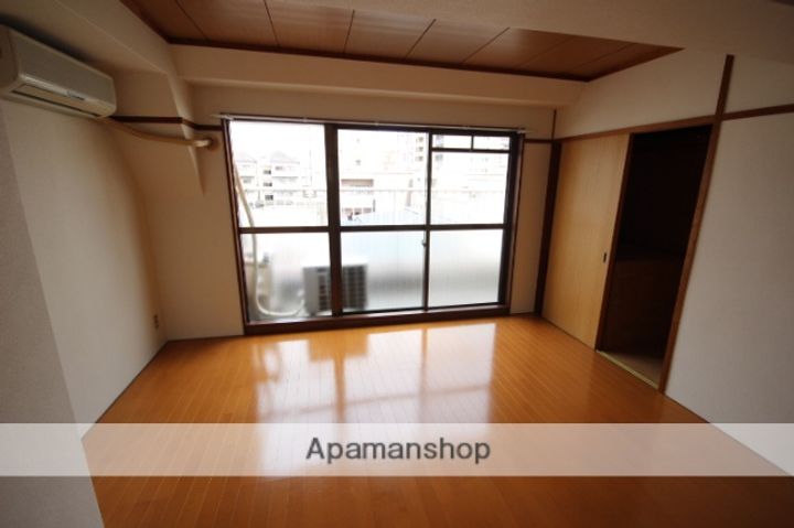 広島県広島市中区西十日市町の賃貸マンションの内装