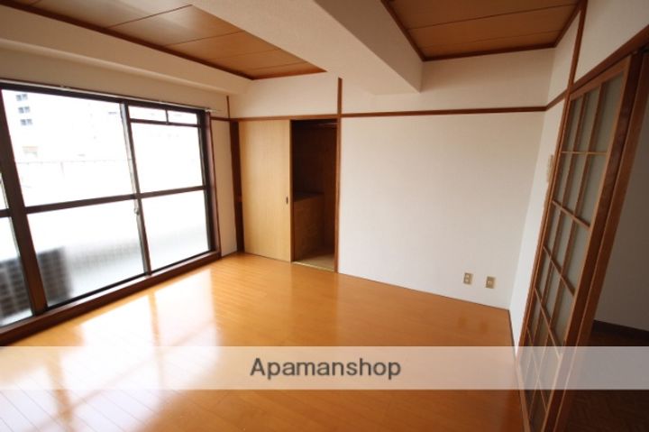 広島県広島市中区西十日市町の賃貸マンションの内装