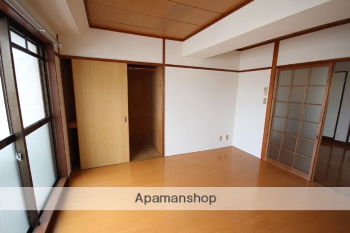 広島県広島市中区西十日市町の賃貸マンションの内装