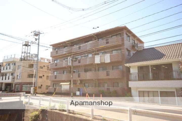 広島県広島市東区牛田中2丁目の賃貸マンションの外観