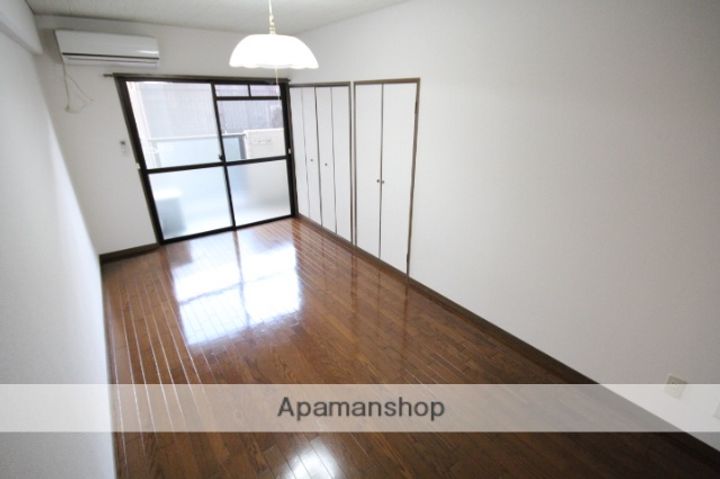 広島県広島市中区千田町3丁目の賃貸マンション402の内装