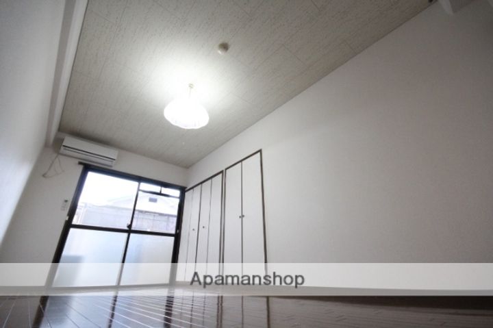 広島県広島市中区千田町3丁目の賃貸マンション402の内装
