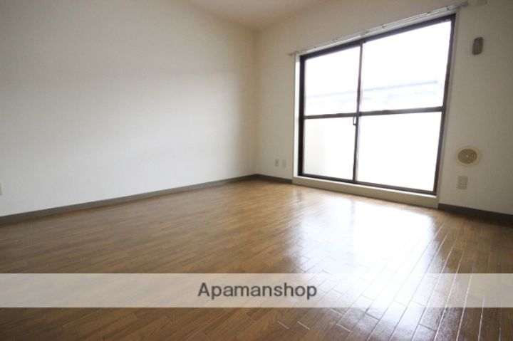 広島県広島市東区矢賀新町1丁目の賃貸マンションの居間