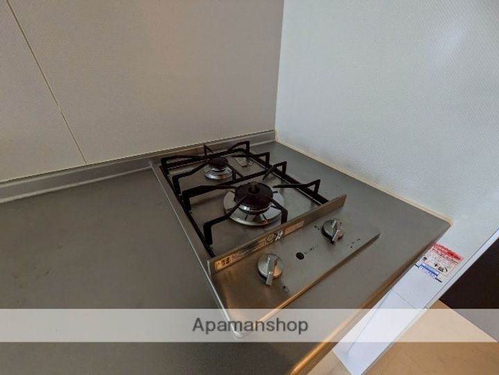 広島県広島市中区東平塚町の賃貸マンションの内装