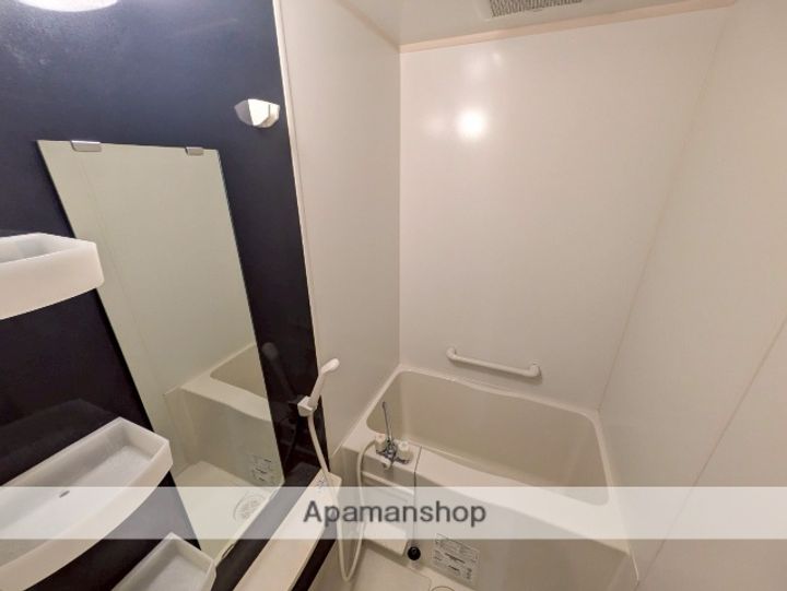 広島県広島市中区東平塚町の賃貸マンションの風呂