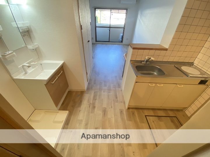 広島県広島市安佐南区上安1丁目の賃貸マンションの内装