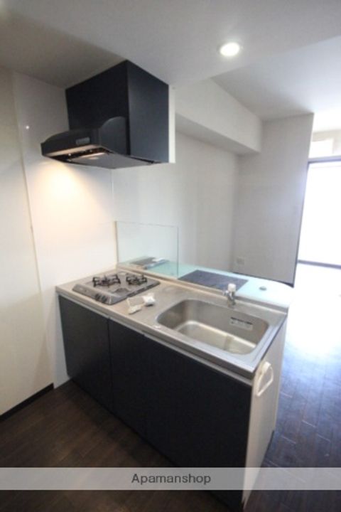 広島県広島市中区鶴見町の賃貸マンションのキッチン