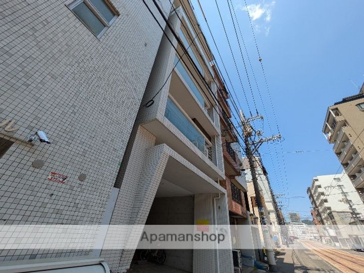 広島県広島市中区小網町の賃貸マンションの外観