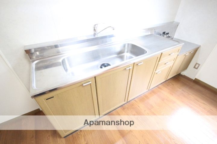 広島県広島市佐伯区八幡東4丁目の賃貸アパートの内装