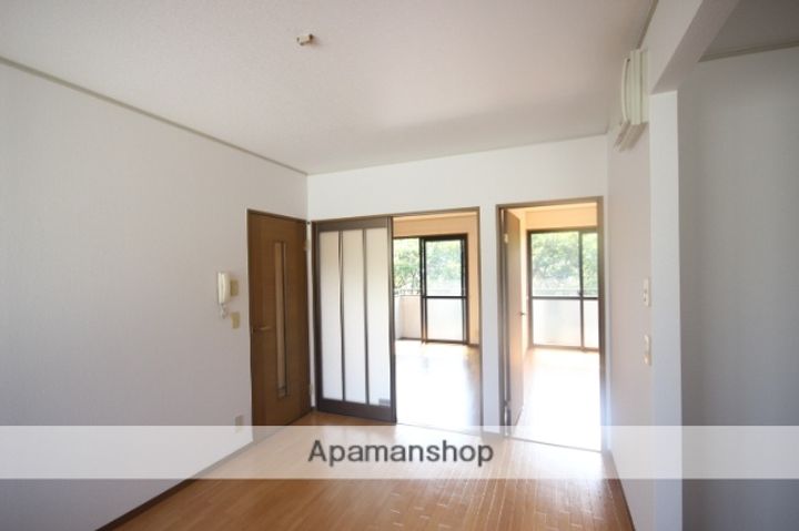 広島県広島市佐伯区八幡東4丁目の賃貸アパートの内装