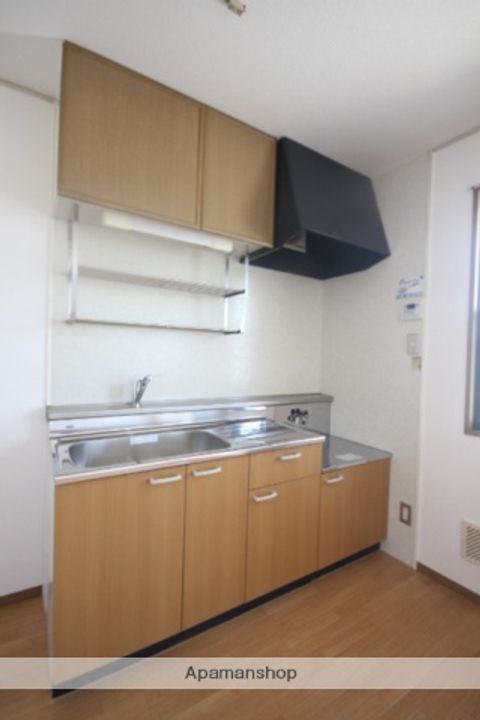 広島県広島市佐伯区八幡東4丁目の賃貸アパートのキッチン