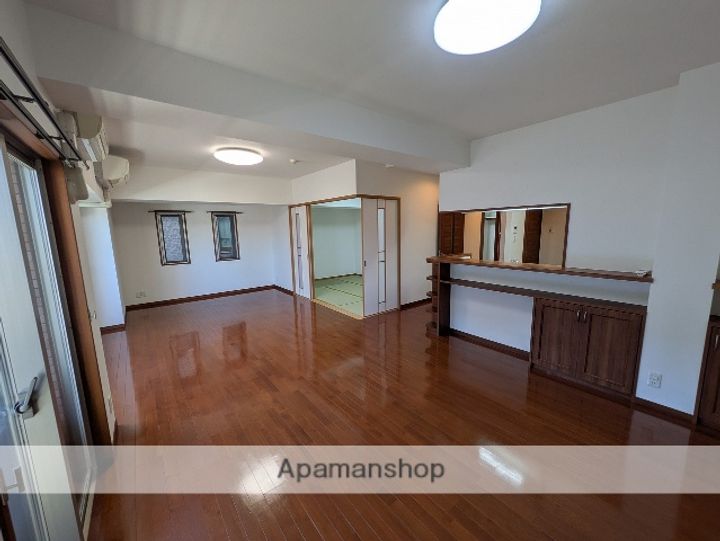 広島県広島市中区上幟町の賃貸マンションの内装