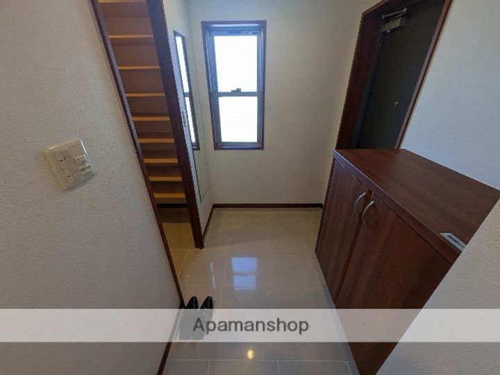 広島県広島市中区上幟町の賃貸マンションの玄関