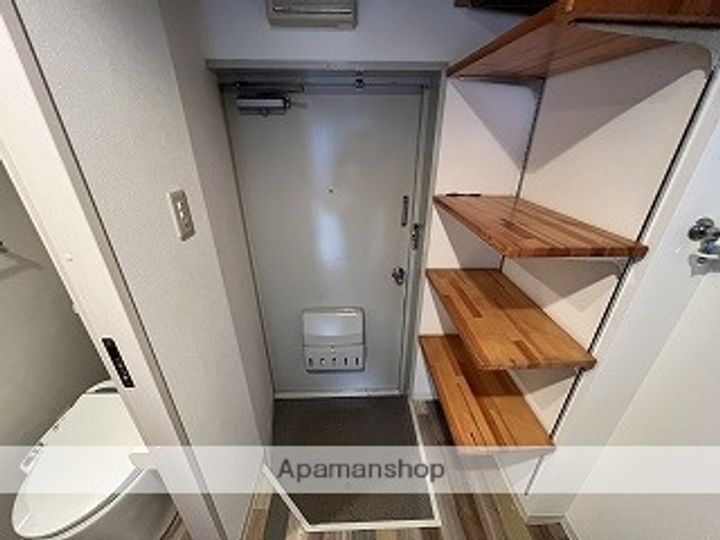 広島県広島市東区牛田東2丁目の賃貸マンションの玄関