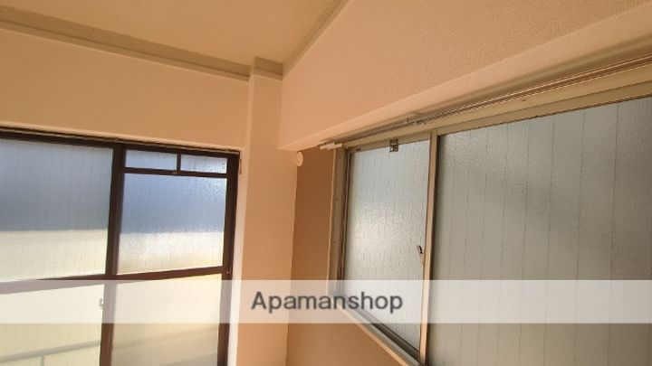 広島県広島市中区白島九軒町の賃貸マンション303の内装