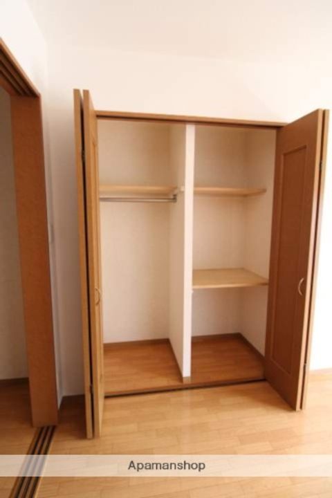 広島県広島市中区白島北町の賃貸マンションの内装