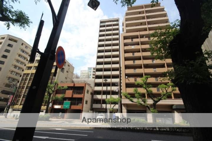 グラビスコート上幟町の外観