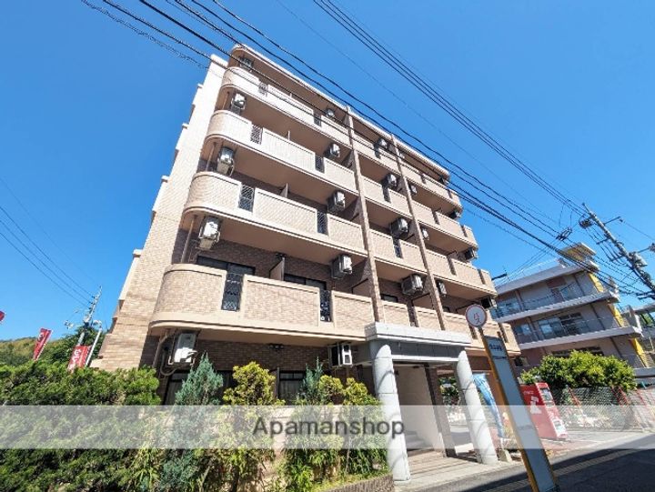 広島県広島市安佐南区伴中央4丁目の賃貸マンションの外観