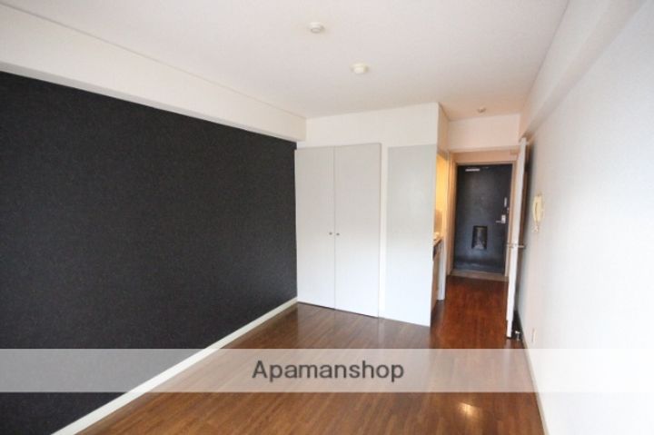 広島県広島市佐伯区海老山町の賃貸マンションの居間