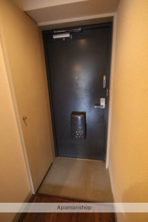 広島県広島市佐伯区海老山町の賃貸マンションの玄関