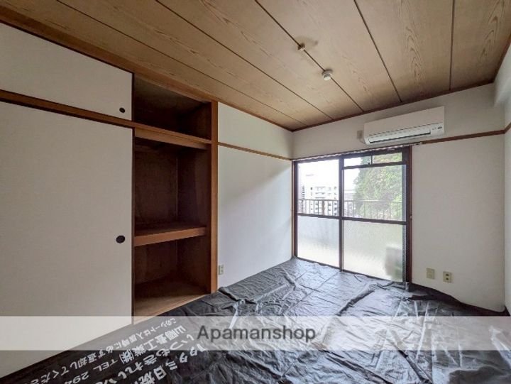 広島県広島市南区松川町の賃貸マンションの内装