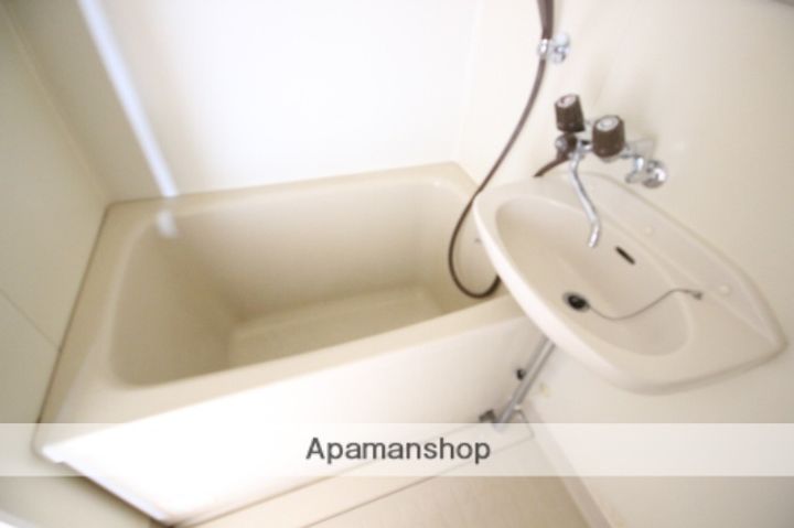 広島県広島市安佐南区相田1丁目の賃貸マンションの風呂
