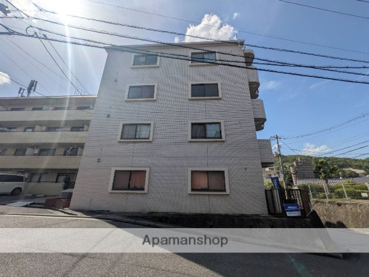 広島県広島市東区尾長西2丁目の賃貸マンションの外観
