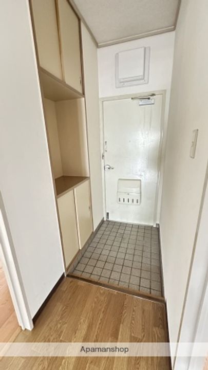 広島県広島市中区鶴見町の賃貸マンション1104の玄関