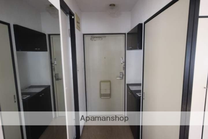 広島県広島市中区白島中町の賃貸マンション201の玄関