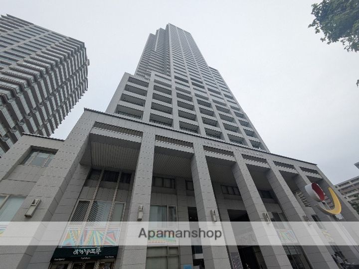 広島県広島市中区上八丁堀の賃貸マンションの外観