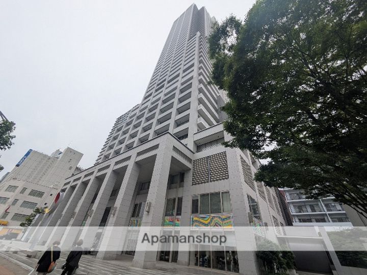 広島県広島市中区上八丁堀の賃貸マンションの外観